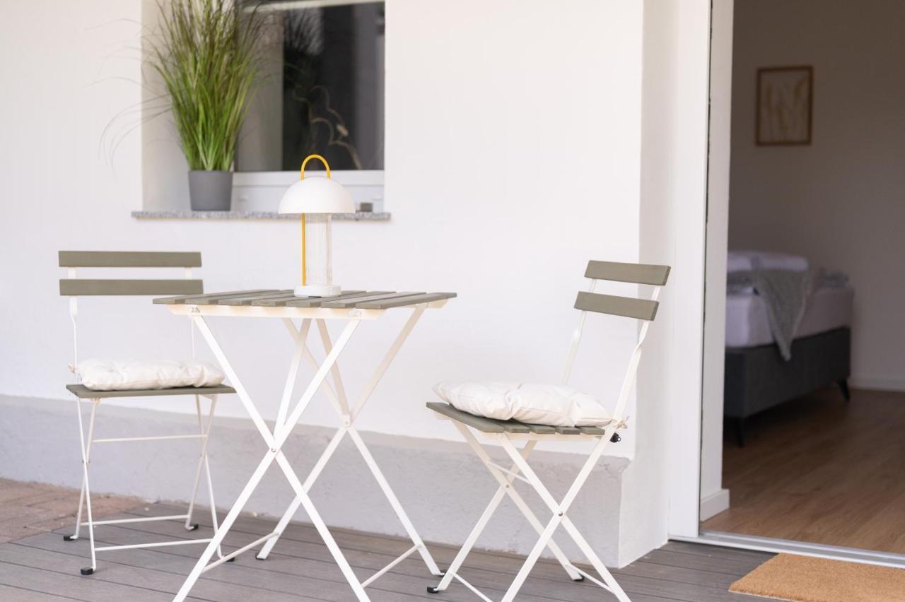 Peter Apartments - Apartment Mit Eigenem Eingang I 30Qm I Zentrale Lage I Bad I Kueche I Terrasse I Tv Φούλντα Εξωτερικό φωτογραφία
