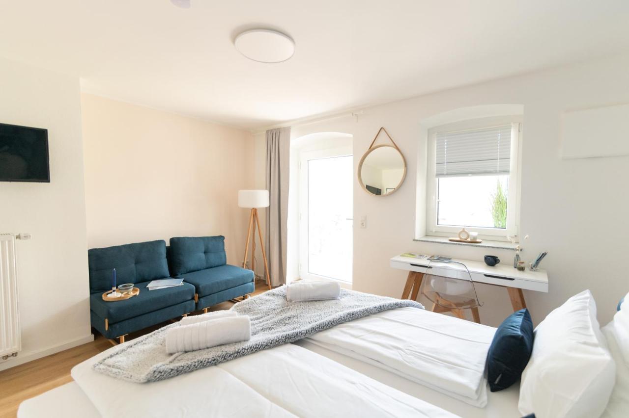 Peter Apartments - Apartment Mit Eigenem Eingang I 30Qm I Zentrale Lage I Bad I Kueche I Terrasse I Tv Φούλντα Εξωτερικό φωτογραφία